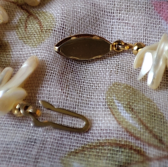 Pearl Icicle Biwa Stick Creamy White Vintage Necklace Gold Tone Clasp EUC - Picture 10 of 10